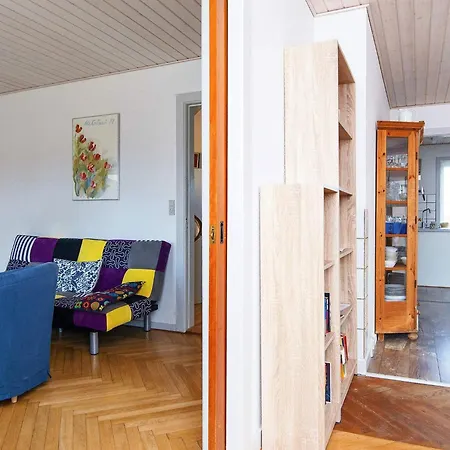 8 Person In Thyboron-by Traum * Thyborøn